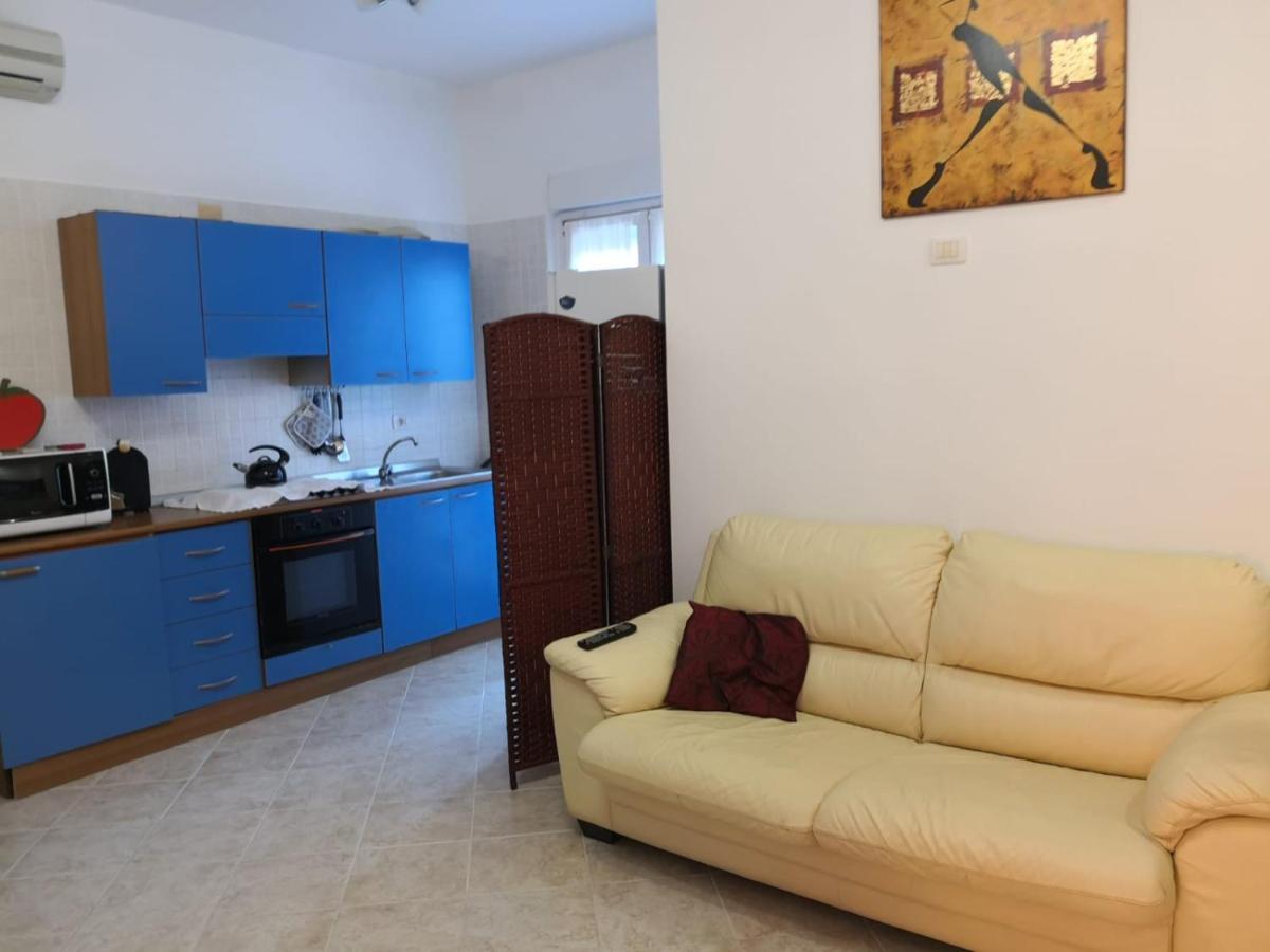 Happy Mare Apartment Su Forti Bagian luar foto